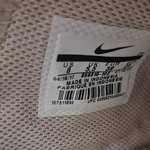 Air Huarche By Nike Women's Sneakers - Picture 2 of 9